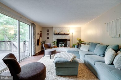 15508 Laurel Ridge Rd, Dumfries, VA 22025 - photo 5