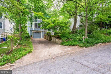 10105 Meadowneck Ct, Silver Spring, MD 20910 - photo 5