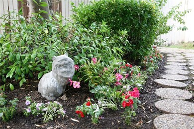 20635 De Forest St, Woodland Hills, CA 91364 - photo 4