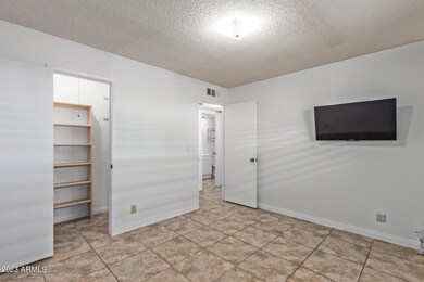 2452 E University 10