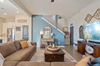 227 Biltmore Loop, Montgomery, TX 77316 - photo 7