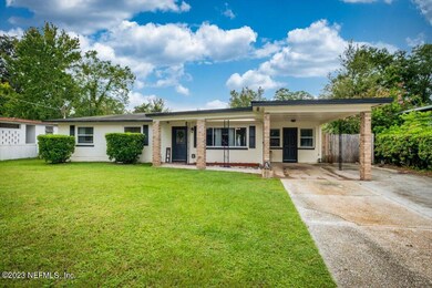 4960 Bedford Forest Dr, Jacksonville, FL 32210 - photo 2