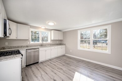 7 Baywood St, Rockland, MA 02370 - photo 5