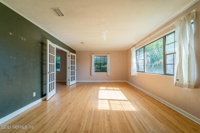 4944 Dian Wood Dr E, Jacksonville, FL 32210 - photo 4