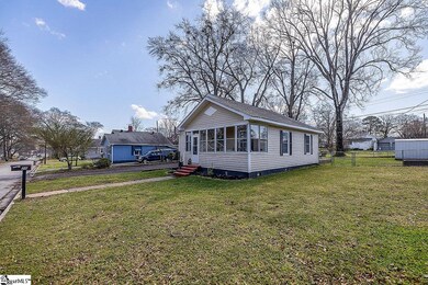 28 2nd St, Inman, SC 29349 - photo 3