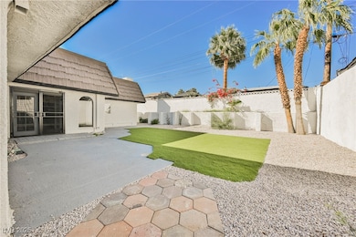 2825 Burnham Ave, Las Vegas, NV 89169 - photo 5