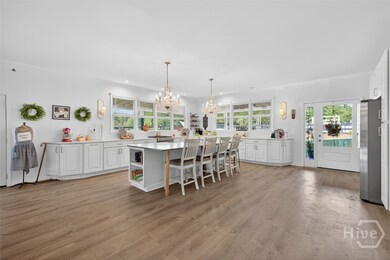 402 Savannah Dr, Mansfield, GA 30055 - photo 7