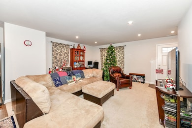 1645 Juniper Ln, Greenfield, IN 46140 - photo 3