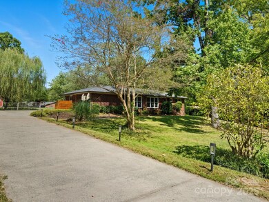 230 Kimmswick Rd, Charlotte, NC 28214 - photo 6