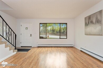 04-Living Room_SOPH7360