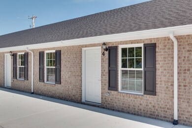 1301 Summer St, Manchester, TN 37355 - photo 4