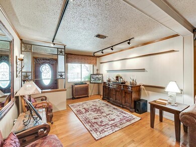 325 Lawana Dr, Bedford, TX 76022 - photo 7