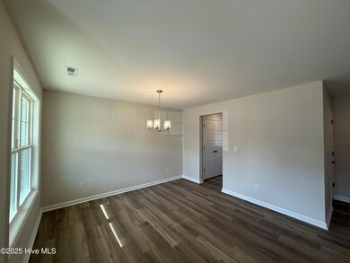 21 E Emily Gardens Dr, Selma, NC 27576 - photo 2