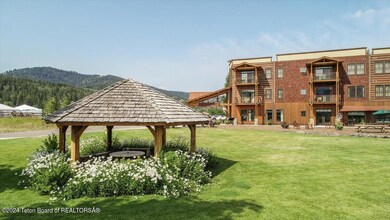 23-TSL Exterior-6