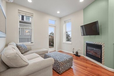 60 Mystic St unit 2, Charlestown, MA 02129 - photo 2