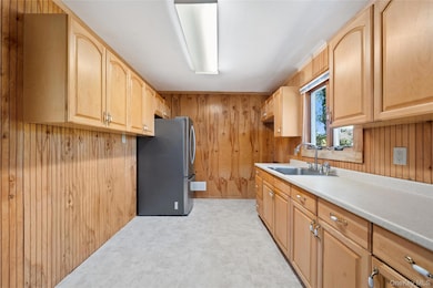 1029 N Niagara Ave, Lindenhurst, NY 11757 - photo 6