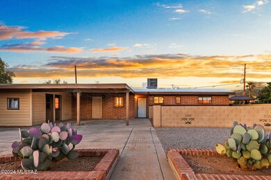 4-web-or-mls-6401 E Barnan St - MLS Imag