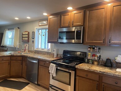 37 Worden Rd, Schenectady, NY 12302 - photo 6