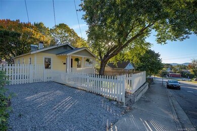 There are even mountain views from the front!