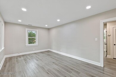 501 Randolph St S 8