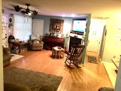 75 Paulette Dr, Crawfordville, FL 32327 - photo 2