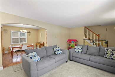 1040 N Jackson St, Waukegan, IL 60085 - photo 3