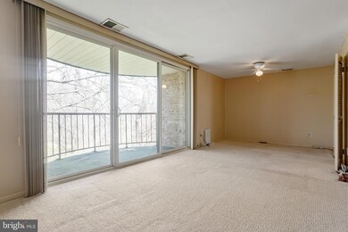 3308 Huntley Square Dr unit A, Temple Hills, MD 20748 - photo 5