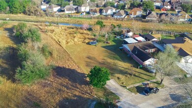 3666 Abinger Ln, Houston, TX 77088 - photo 2