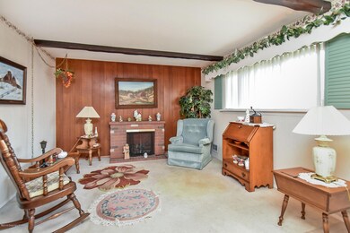 1582 Rudolph Dr, Bethlehem, PA 18018 - photo 5