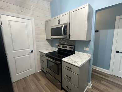 unlisted-address, Lake In the Hills, IL 60156 - photo 6