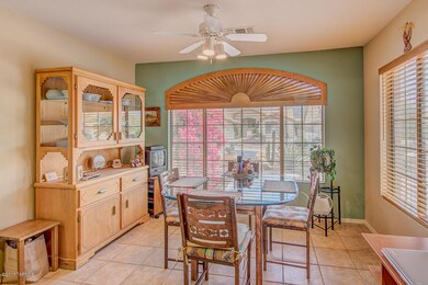 5 Breakfast Nook