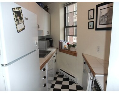 13 Thacher St unit 5, Boston, MA 02113 - photo 4