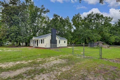 2004 Dew Ave, West Columbia, SC 29169 - photo 5