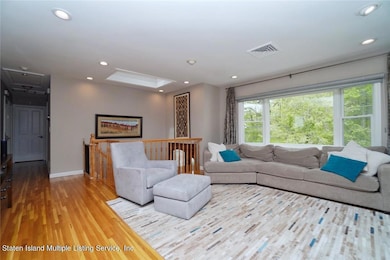 152 Jansen St, Staten Island, NY 10312 - photo 5