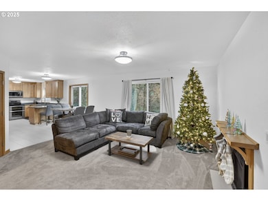 831 Virginia Cir, Clatskanie, OR 97016 - photo 7