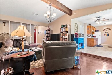 211 E Hogan Dr, Copperas Cove, TX 76522 - photo 7