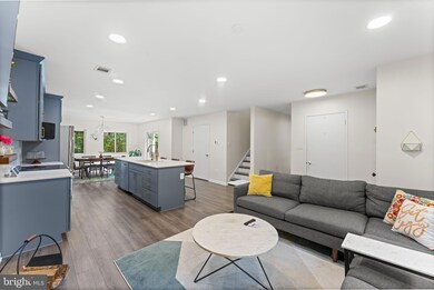 11308 Gatesborough Ln, Reston, VA 20191 - photo 7