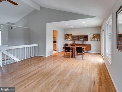 5424 Southport Ln, Fairfax, VA 22032 - photo 6