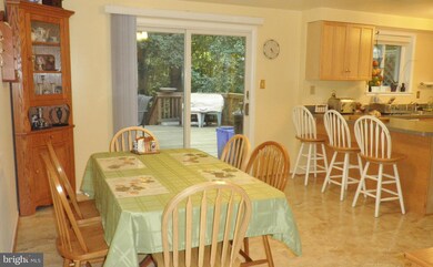 14407 Pebble Hill Ln, North Potomac, MD 20878 - photo 6