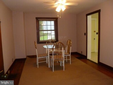 296 New Hope Rd, Berkeley Springs, WV 25411 - photo 6