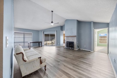 10815 Venice Cir, Tampa, FL 33635 - photo 6