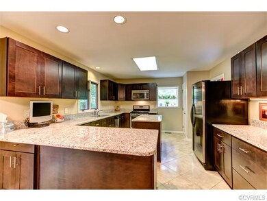 NEWER Kitchen with new cabinets, new granite and n