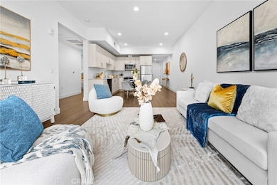 709 E Walnut St unit 227, Pasadena, CA 91101 - photo 7