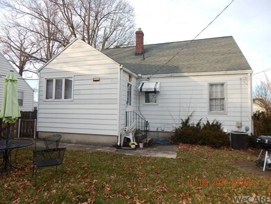 2037 Oakland Pkwy, Lima, OH 45805 - photo 3