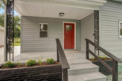 1143 W Hovey St-17