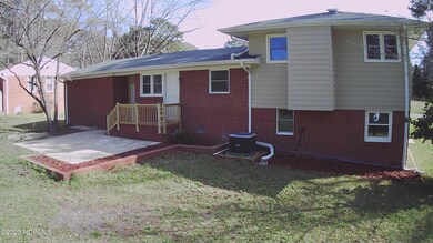 128 Mike Loop Rd, Jacksonville, NC 28546 - photo 4