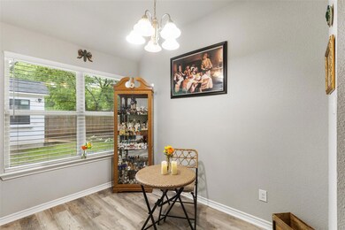 535 W Heard St, Cleburne, TX 76033 - photo 7