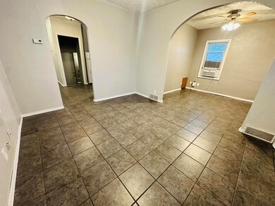 1811 W 4th St, Hastings, NE 68901 - photo 4