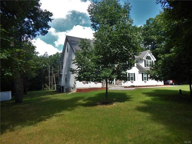 146 Lower Valley Dr, Polk Township, PA 18058 - photo 2