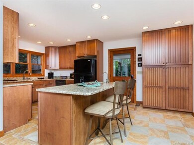 Breakfast bar